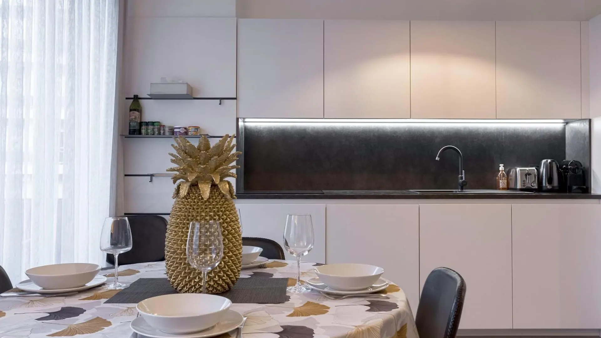 Apartment Palais Armenonville Cannes Proche Carlton Croisette