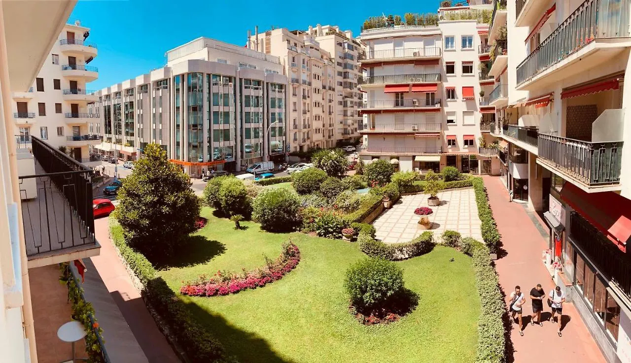 Apartment Palais Armenonville Cannes Proche Carlton Croisette